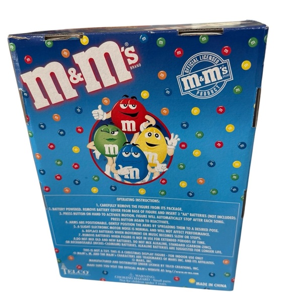 M & M’s Musical Christmas Display Santa Figure playing guitar NWT in Box - Picture 8 of 11